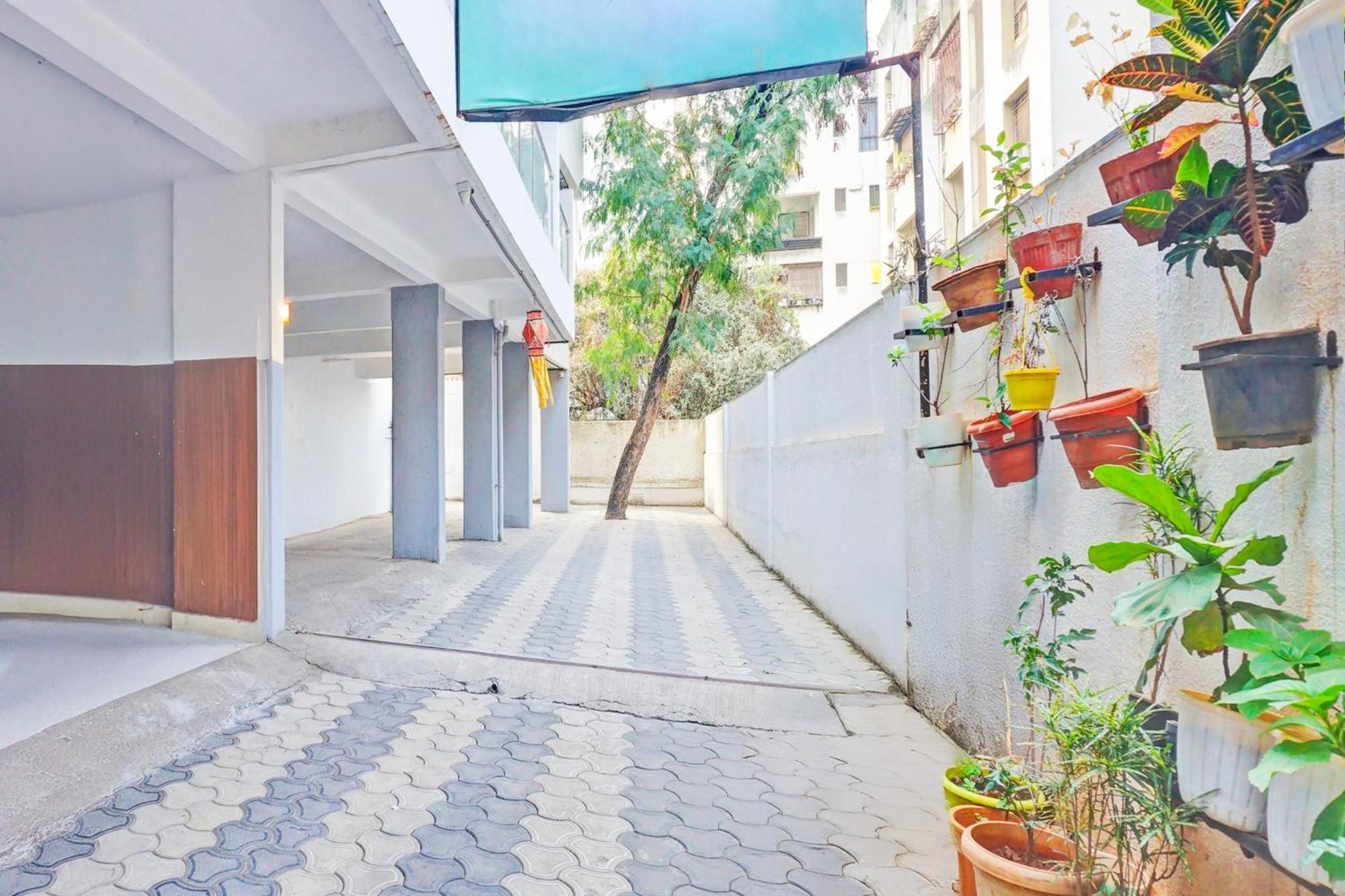 Super Collection O Baner Formerly Seven Hills Dāpuri Exterior foto